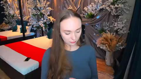 Emelie online show from February 10, 2025, 3:21 pm