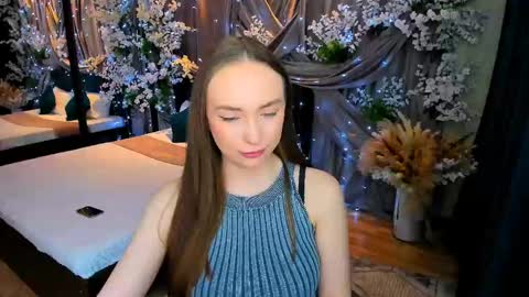 Emelie online show from March 3, 2025, 4:14 pm