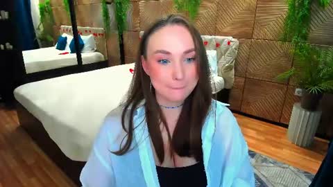 Snapshot of pieceofinspiration chatting on June 20, 2026, 7:44 am Emelie online show from June 20, 2026, 7:44 am