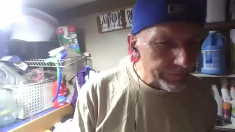 Snapshot of pierce702420 chatting on May 5, 2026, 5:26 am pierce702420 online show from May 5, 2026, 5:26 am