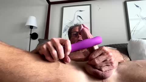 Snapshot of pierre8inch chatting on January 2, 2025, 5:29 pm pierre8inch online show from January 2, 2025, 5:29 pm