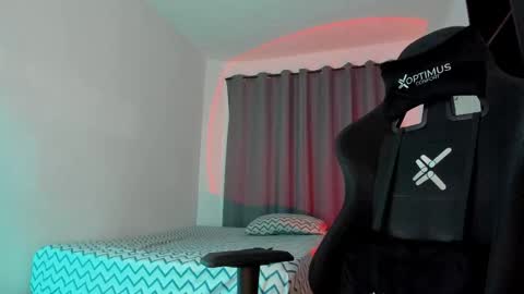 Pierre online show from December 16, 2025, 12:37 am