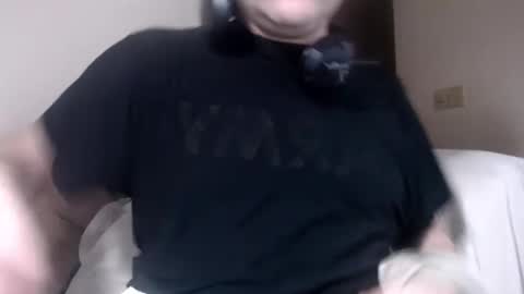 Snapshot of piggyfun79 chatting on December 23, 2025, 3:48 am Piggyfun1979 online show from December 23, 2025, 3:48 am