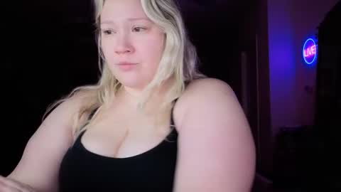 Piggy Rose online show from March 10, 2026, 12:26 am