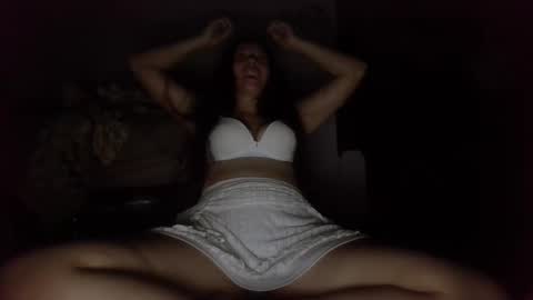 Mila online show from September 18, 2025, 4:14 am