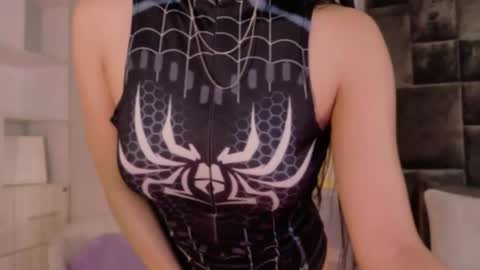 Snapshot of pikayle chatting on May 8, 2026, 10:37 pm PIKAYLE online show from May 8, 2026, 10:37 pm