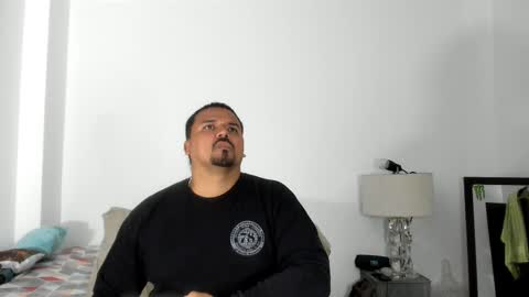 Snapshot of pikoro_gomez chatting on October 7, 2025, 12:19 am pikoro_gomez online show from October 7, 2025, 12:19 am