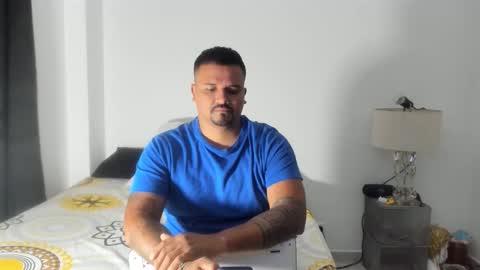 Snapshot of pikoro_gomez chatting on December 16, 2025, 12:48 am pikoro_gomez online show from December 16, 2025, 12:48 am