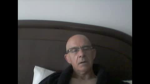 pikuz47 online show from March 18, 2026, 7:44 am