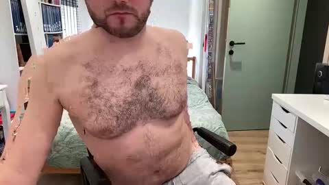 Snapshot of pilou7452 chatting on February 23, 2026, 12:13 pm pilou online show from February 23, 2026, 12:13 pm