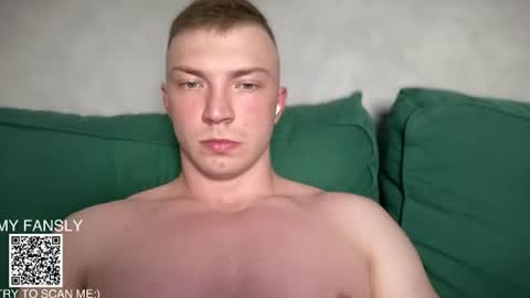 Snapshot of pimple_gang chatting on June 18, 2026, 9:41 pm Sasha online show from June 18, 2026, 9:41 pm