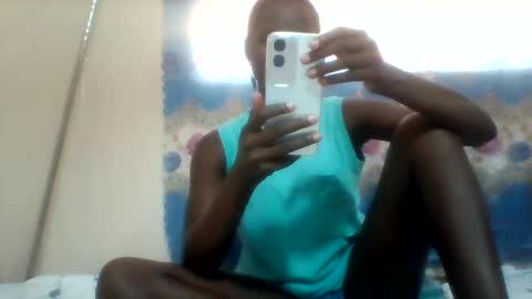 pinah1997 online show from February 5, 2025, 10:19 am