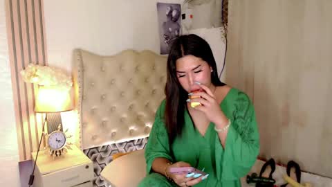 Snapshot of pinay_ivy chatting on January 5, 2025, 12:31 am Ivy Morningstar online show from January 5, 2025, 12:31 am