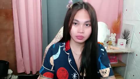 Snapshot of pinay_jenxx chatting on April 13, 2026, 1:11 am Jen online show from April 13, 2026, 1:11 am