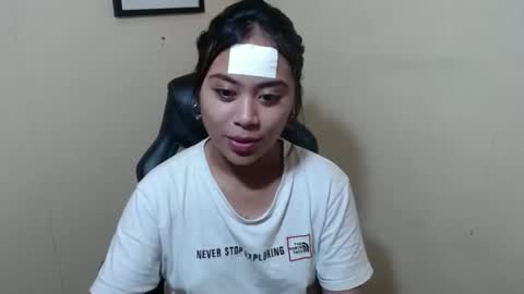 Snapshot of pinay_shinexxx chatting on April 20, 2026, 6:05 am pinay_shinexxx online show from April 20, 2026, 6:05 am