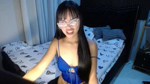 dee online show from February 22, 2025, 5:57 pm