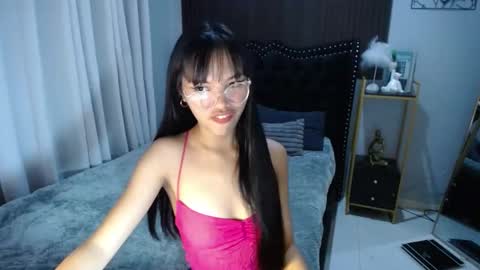 dee online show from March 6, 2025, 10:52 am