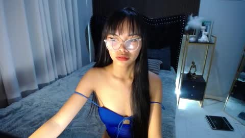 dee online show from March 7, 2025, 3:28 pm