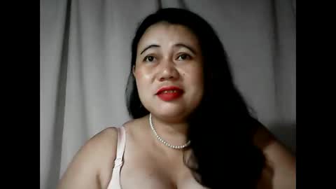 pinaymama12345 online show from September 10, 2025, 10:43 pm