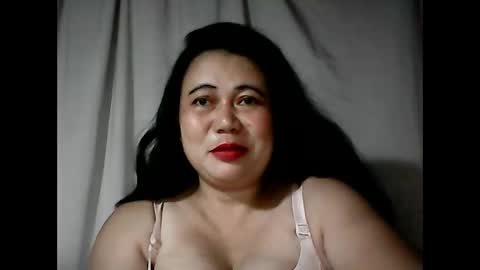 pinaymama12345 online show from September 14, 2025, 10:42 pm