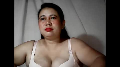 Snapshot of pinaymama12345 chatting on October 23, 2025, 11:14 pm pinaymama12345 online show from October 23, 2025, 11:14 pm