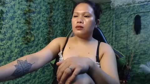 Snapshot of pinaymistress1983 chatting on March 7, 2025, 3:29 am PnayMistress1983 online show from March 7, 2025, 3:29 am