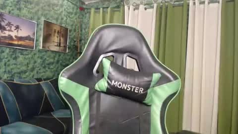 Snapshot of pinaymistress1983 chatting on November 23, 2025, 2:22 am PnayMistress1983 online show from November 23, 2025, 2:22 am