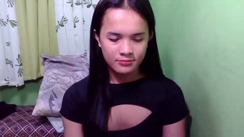 pinaymorena_rhowe online show from December 5, 2024, 4:55 pm