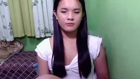 pinaymorena_rhowe online show from December 12, 2024, 10:34 am
