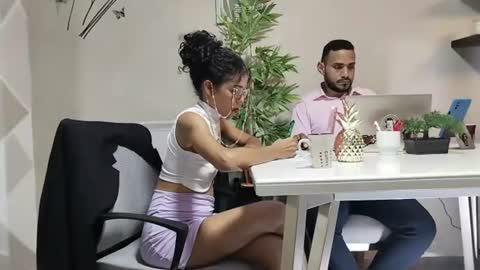 Snapshot of pineappleflipped chatting on June 25, 2026, 5:28 pm pineappleflipped online show from June 25, 2026, 5:28 pm