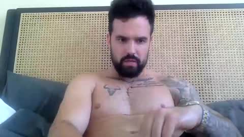 pineappleicecock online show from September 13, 2025, 9:09 am