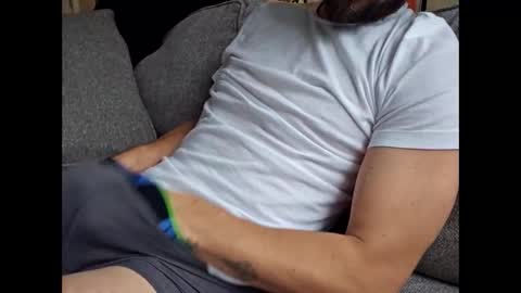 pineappletaste online show from October 23, 2025, 5:44 pm