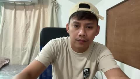 pingkoy0517 online show from February 9, 2026, 4:38 am