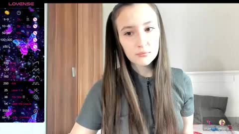 Snapshot of pingviluly chatting on October 14, 2025, 6:14 am pingviluly online show from October 14, 2025, 6:14 am