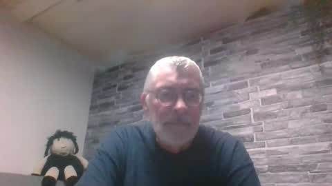 Snapshot of pinholder chatting on October 30, 2025, 8:09 pm Michael online show from October 30, 2025, 8:09 pm