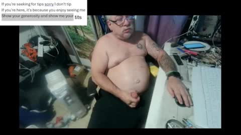 pini_z online show from February 11, 2025, 8:42 pm