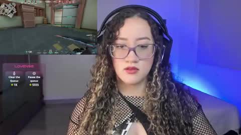 Emilly Santis online show from December 30, 2024, 11:38 pm