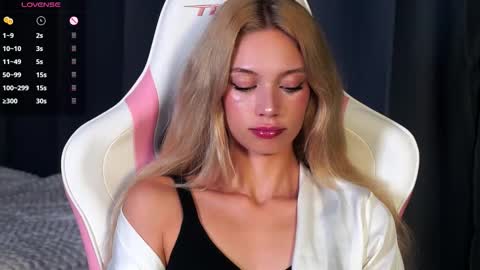 Kate online show from September 8, 2025, 5:45 pm