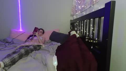 pink_tv online show from February 1, 2026, 2:54 am