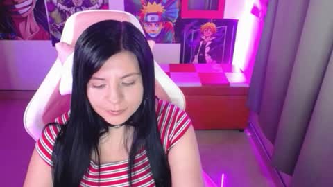 pink_yuii online show from January 13, 2026, 10:15 pm