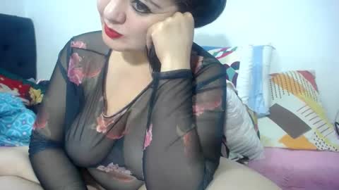 pinkafroditaxx online show from October 10, 2025, 3:22 pm