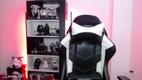 Snapshot of pinkcatlive chatting on October 21, 2025, 7:36 pm Emily online show from October 21, 2025, 7:36 pm