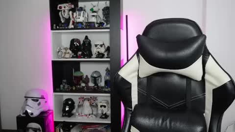 Emily online show from February 1, 2026, 3:43 pm