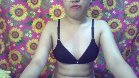 Hi  its me shine  online show from February 5, 2025, 2:40 am