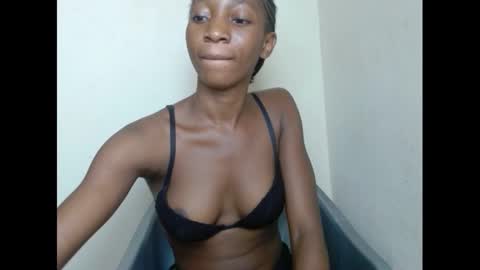 Snapshot of pinknjuicyx chatting on December 11, 2024, 4:31 pm pinknjuicyx online show from December 11, 2024, 4:31 pm