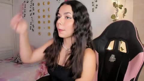 Snapshot of pinkpantherr_ chatting on April 1, 2026, 1:12 pm Sarah .. online show from April 1, 2026, 1:12 pm