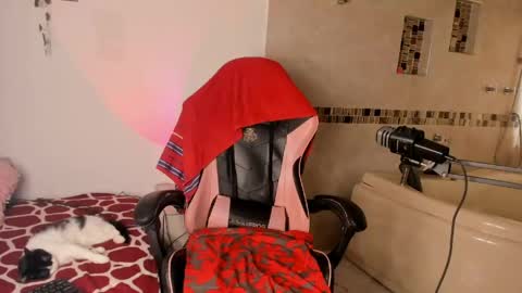 Snapshot of pinkpantherr_ chatting on April 17, 2026, 5:16 pm Sarah .. online show from April 17, 2026, 5:16 pm