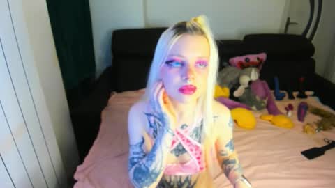 Helen Goat online show from January 14, 2026, 6:57 pm