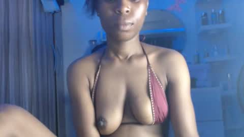 pinkxjuicy online show from September 19, 2025, 2:46 am