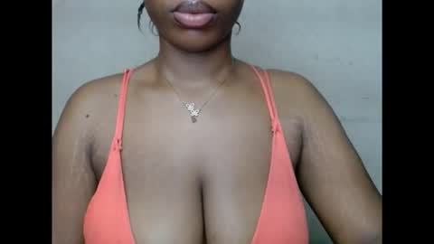 pinkxsugar online show from October 2, 2025, 7:04 am